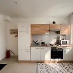 Family Tauchen شقة *